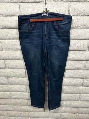 Ashley Mason Dark Wash Skinny Jeans Size 17 Stretch Mid Rise